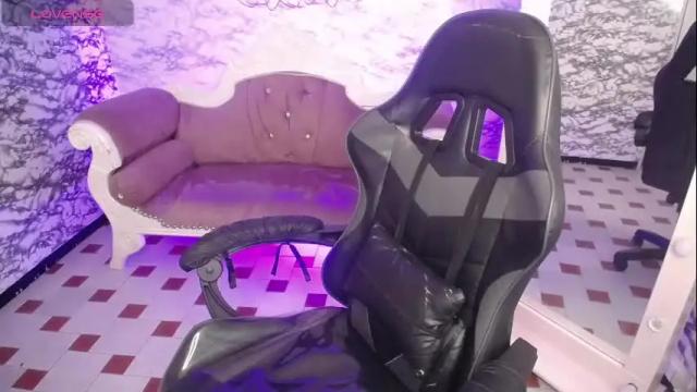 Image 7 of violetta_jhonson_v Stream on Chaturbate on 1 month ago