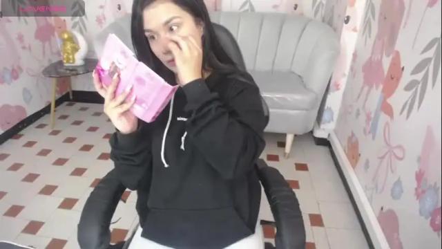 Image 10 of violetta_jhonson_v Stream on Chaturbate on 1 month ago