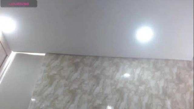 Image 11 of violetta_jhonson_v Stream on Chaturbate on 1 month ago