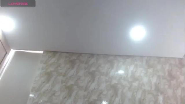 Image 12 of violetta_jhonson_v Stream on Chaturbate on 1 month ago