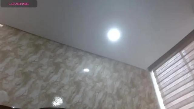Image 2 of violetta_jhonson_v Stream on Chaturbate on 1 month ago