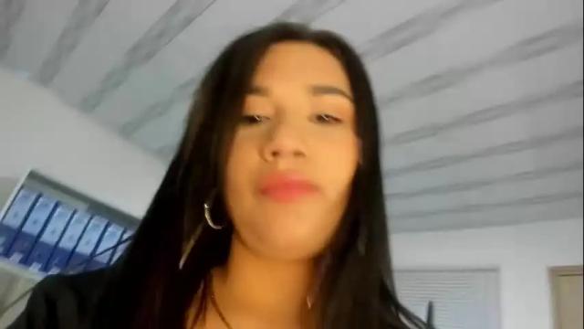 Image 10 of violetta_jhonson_v Stream on Chaturbate on 3 months ago