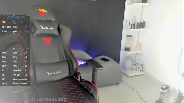 Image 3 of violetta_jhonson_v Stream on Chaturbate on 2 months ago