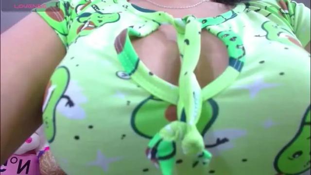 Image 2 of violetta_jhonson_v Stream on Chaturbate on 1 day ago