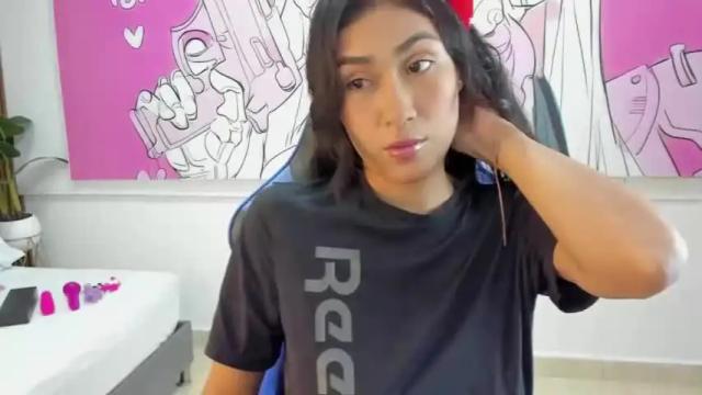 Image 4 of violetta_mendoza_ Stream on Chaturbate on 12 months ago