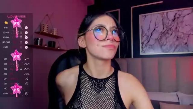 Thumbnail 3, violetta_nur's Stream at Chaturbate, 13 months ago