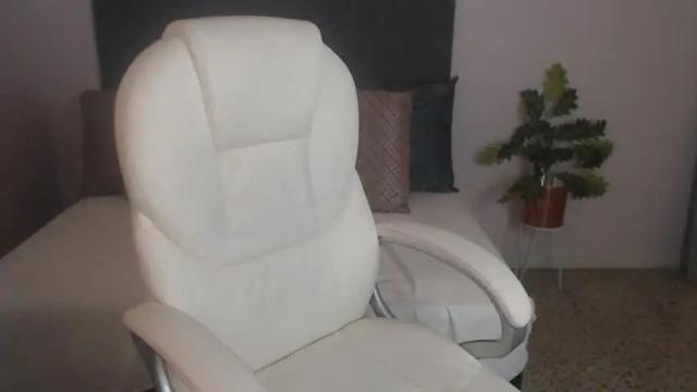 Image 8 of violetta_rainbow Stream on Chaturbate on 12 months ago
