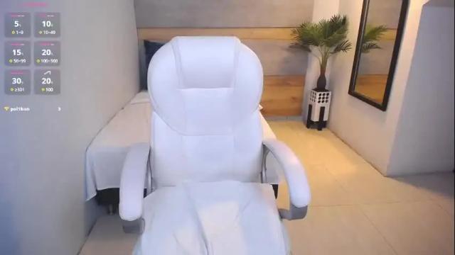 Image 2 of violetta_rainbow Stream on Chaturbate on 13 days ago