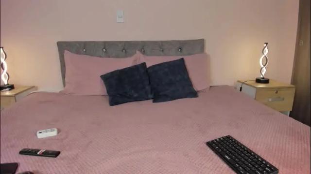 Image 7 of violetta_swift_ Stream on Chaturbate on 1 month ago