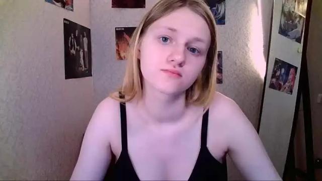 Image 7 of violetta_xbaby Stream on Chaturbate on 18 months ago