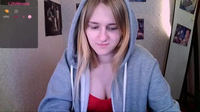 Image 12 of violetta_xbaby Stream on Chaturbate on 21 months ago