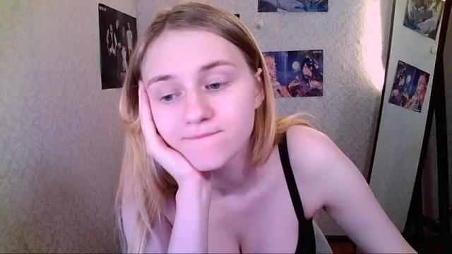 Image 1 of violetta_xbaby Stream on Chaturbate on 17 months ago