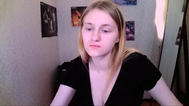 Image 2 of violetta_xbaby Stream on Chaturbate on 20 months ago