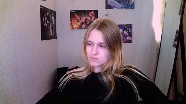 Image 6 of violetta_xbaby Stream on Chaturbate on 17 months ago