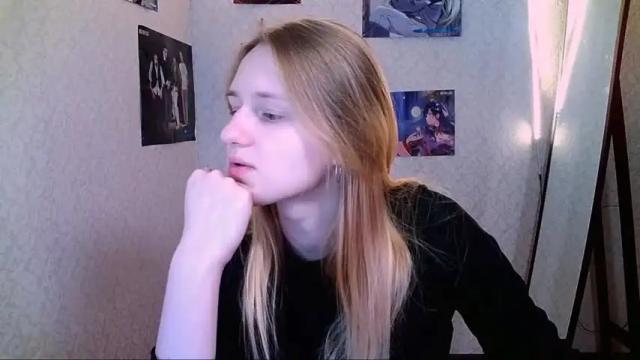 Image 11 of violetta_xbaby Stream on Chaturbate on 17 months ago