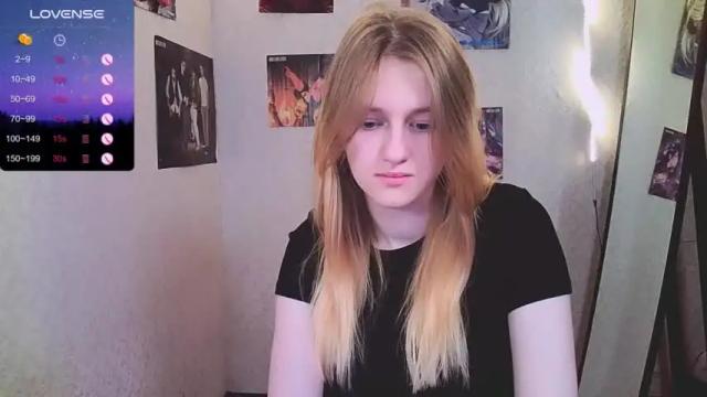 Image 5 of violetta_xbaby Stream on Chaturbate on 16 months ago