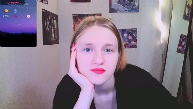 Image 6 of violetta_xbaby Stream on Chaturbate on 16 months ago