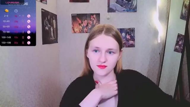 Image 7 of violetta_xbaby Stream on Chaturbate on 16 months ago