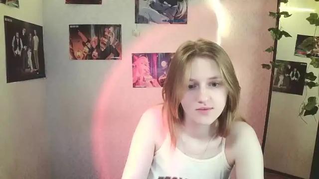 Image 12 of violetta_xbaby Stream on Chaturbate on 11 months ago