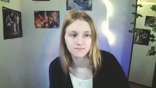 Image 3 of violetta_xbaby Stream on Chaturbate on 11 months ago