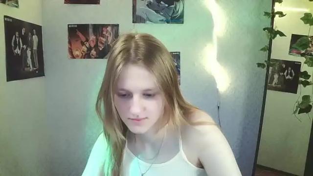 Image 8 of violetta_xbaby Stream on Chaturbate on 11 months ago