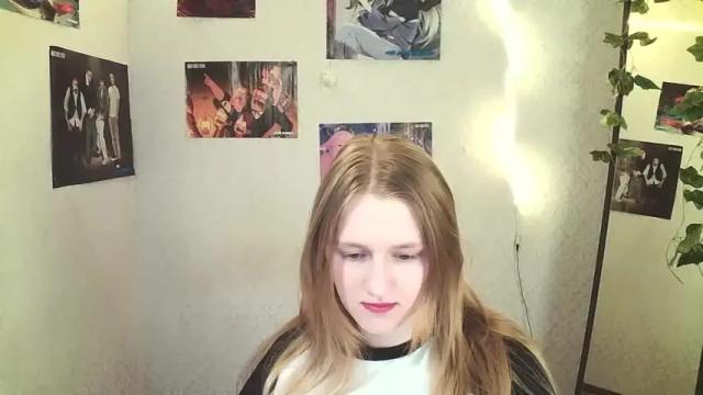 Image 12 of violetta_xbaby Stream on Chaturbate on 11 months ago