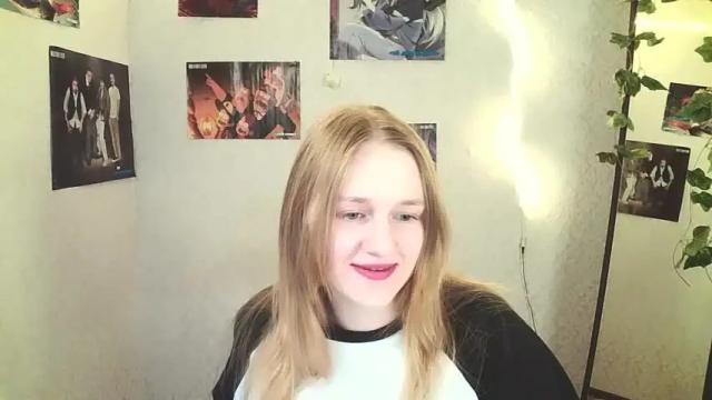 Image 4 of violetta_xbaby Stream on Chaturbate on 11 months ago