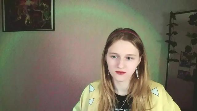 Image 12 of violetta_xbaby Stream on Chaturbate on 11 months ago