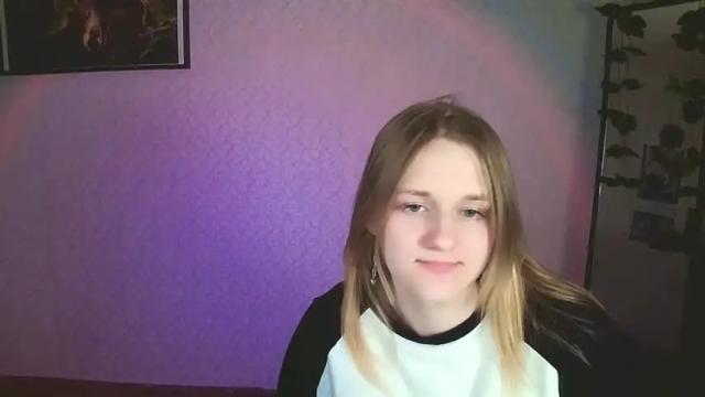 Image 1 of violetta_xbaby Stream on Chaturbate on 11 months ago