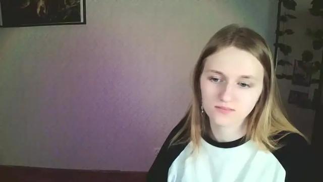 Image 4 of violetta_xbaby Stream on Chaturbate on 11 months ago