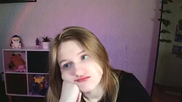 Image 3 of violetta_xbaby Stream on Chaturbate on 11 months ago