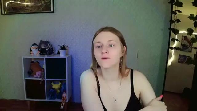 Image 2 of violetta_xbaby Stream on Chaturbate on 14 months ago
