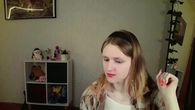 Image 5 of violetta_xbaby Stream on Chaturbate on 10 months ago