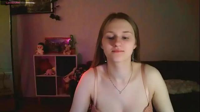 Image 11 of violetta_xbaby Stream on Chaturbate on 1 month ago