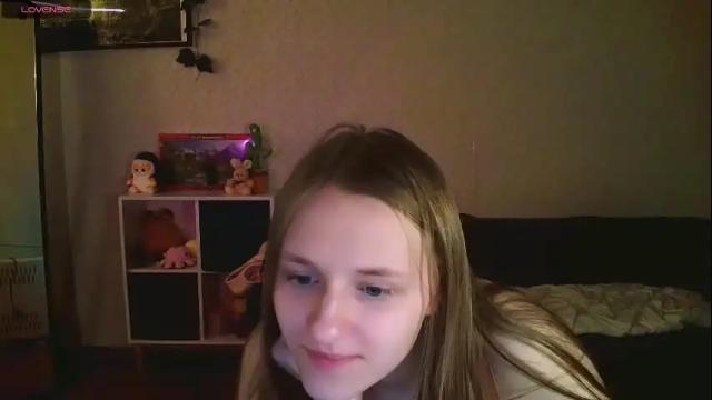 Image 12 of violetta_xbaby Stream on Chaturbate on 1 month ago