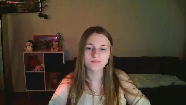 Image 2 of violetta_xbaby Stream on Chaturbate on 1 month ago
