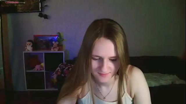 Image 6 of violetta_xbaby Stream on Chaturbate on 1 month ago