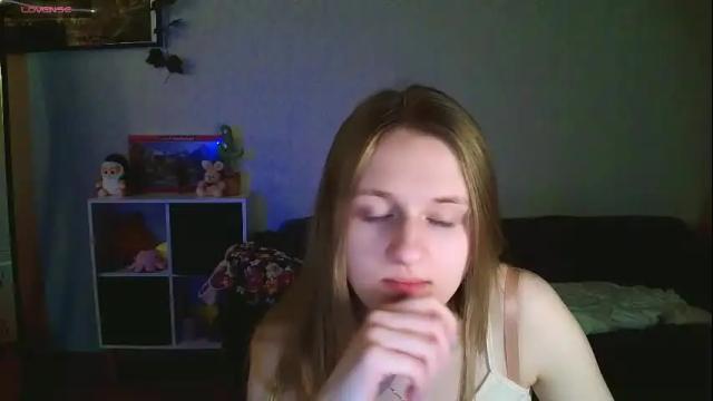 Image 7 of violetta_xbaby Stream on Chaturbate on 1 month ago