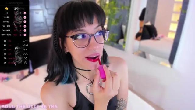 Image 8 of violettacolins Stream on Chaturbate on 18 months ago