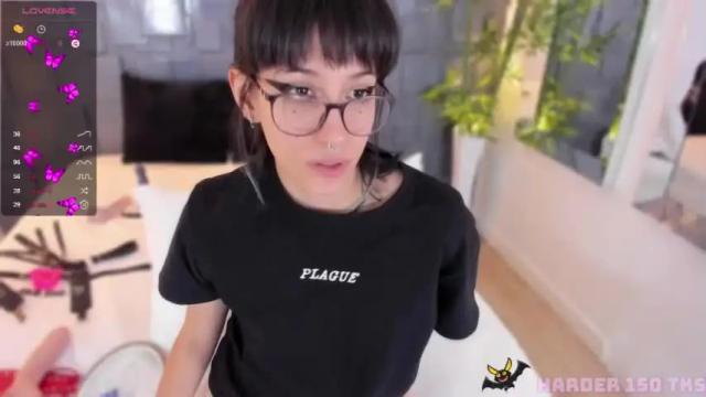 Image 8 of violettacolins Stream on Chaturbate on 18 months ago