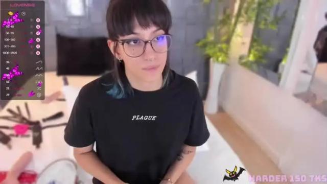 Thumbnail 3, violettacolins's Stream at Chaturbate, 18 months ago