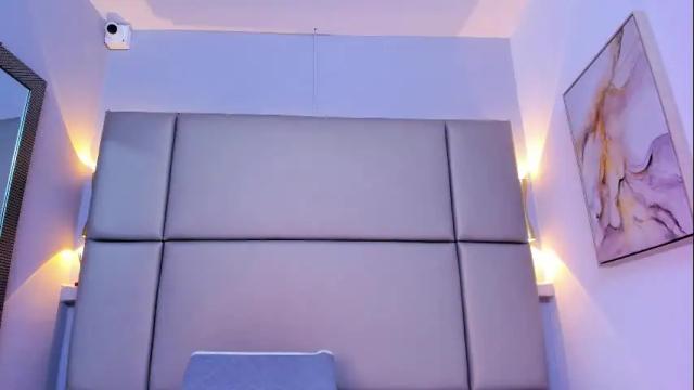 Image 10 of violettaevans_ Stream on Chaturbate on 10 days ago