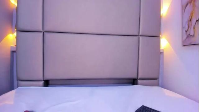 Image 12 of violettaevans_ Stream on Chaturbate on 6 months ago