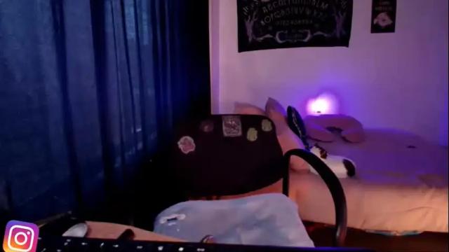 Image 3 of violettasexycam Stream on Chaturbate on 27 days ago