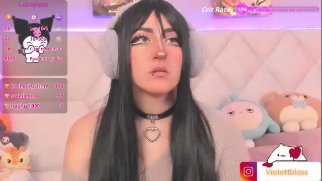 Image 10 of violettbloss Stream on Chaturbate on 2 months ago