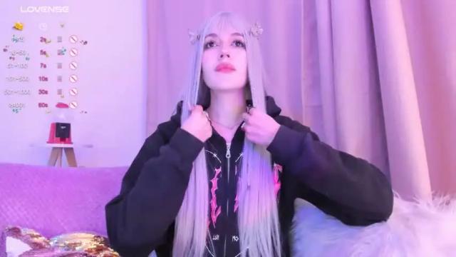 Image 3 of violettbones Stream on Chaturbate on 12 months ago