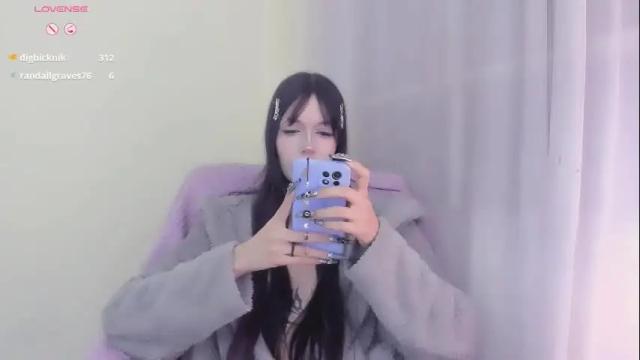 Image 3 of violettbones Stream on Chaturbate on 5 months ago