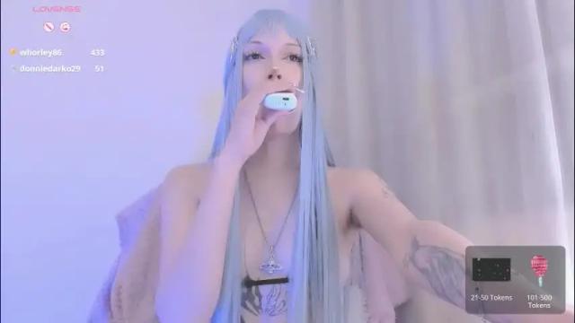 Image 3 of violettbones Stream on Chaturbate on 3 months ago