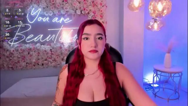 Image 6 of violettcastel Stream on Chaturbate on 1 month ago