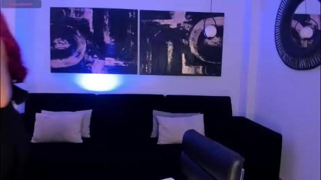 Image 3 of violettcastel Stream on Chaturbate on 12 days ago